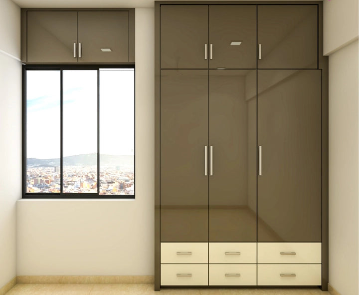 Compact Full Height Wardrobe With Maximum Storage Capacity
