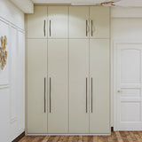 Classic Style Compact Convenient Master Bedroom