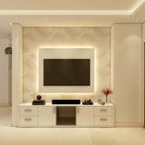 Classic Spacious Living Room