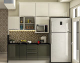 Low Maintenance Glossy Kitchen